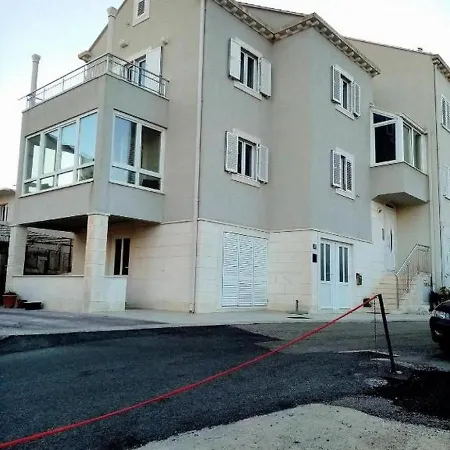 With A Parking Space - 21248 Dubrovnik